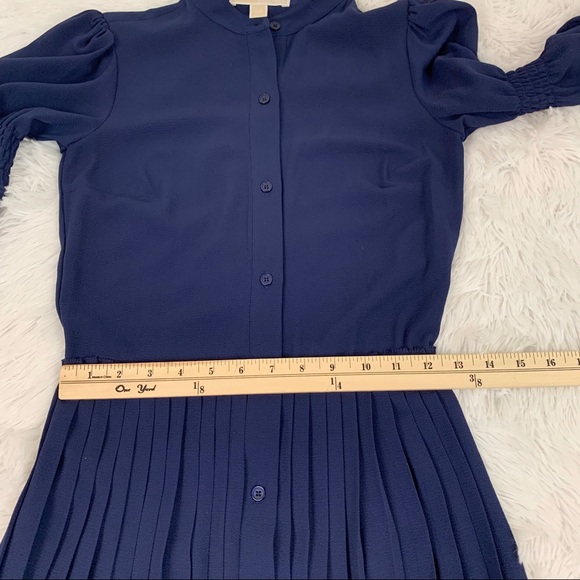 Michael Kors bell sleeve pleated button front dress navy blue - Picture 7 of 10